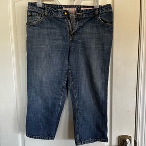 Levi’s Size 16w women’s capris light wash
